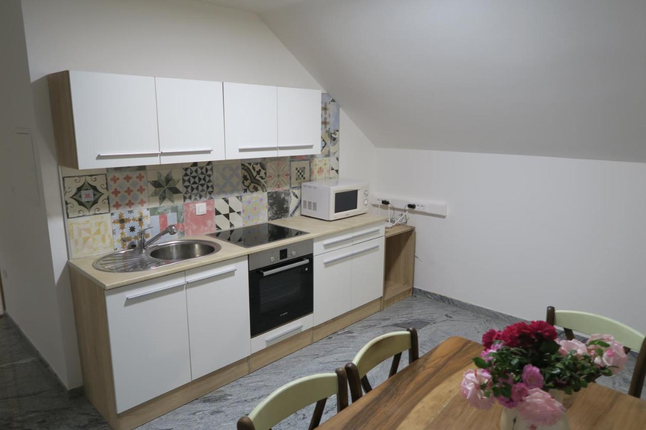Rooms For Rent In Ljubljana Exterior photo